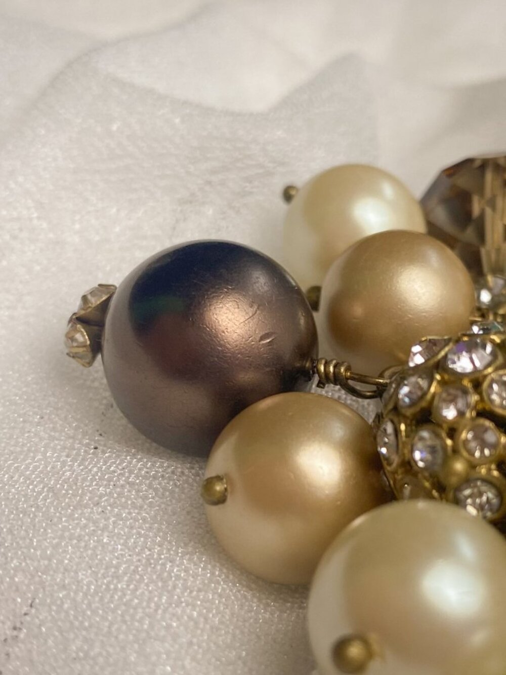 Stella and Dot Audrey Neutral Cluster Pearl Crystal Beaded Gold Chain Bracelet - Picture 8 of 12